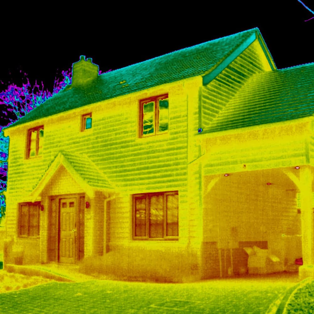Thermographic survey thermal photo of a building in Milton Keynes